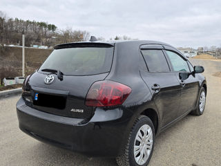 Toyota Auris foto 3