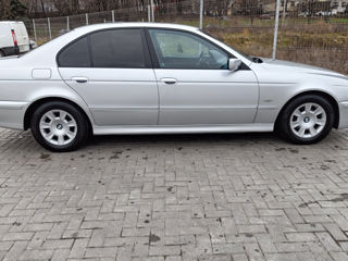 BMW 5 Series foto 7