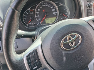 Toyota Verso-S foto 7