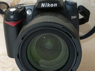 Nikon D90