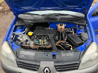 Renault Clio foto 6