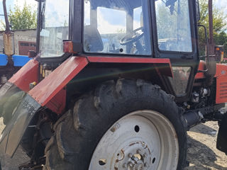 MTZ 820 Anul 2011 foto 3