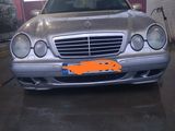 Mercedes E Class foto 9