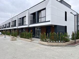 Vând Townhouse Cottage Residence,180m2,terasa, 2 nivele