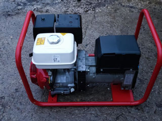 Generator  cu aparat de sudat integrat și motor Honda foto 2