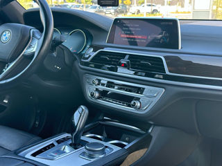 BMW 7 Series foto 7