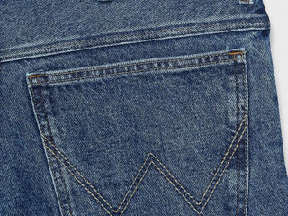 Новые оригинальные джинсы Wrangler foto 4