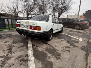 Ford Sierra foto 7