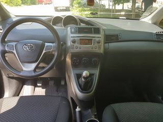 Toyota Verso foto 3