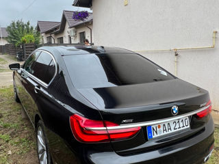 BMW 7 Series foto 3