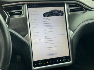 Tesla Model S foto 15