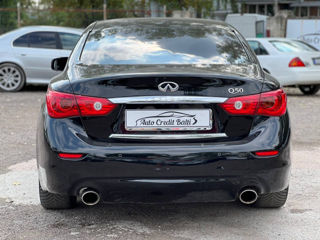 Infiniti Q50 foto 9