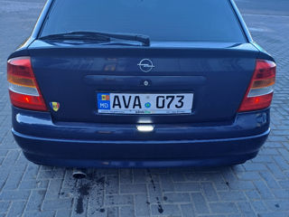 Opel Astra foto 2