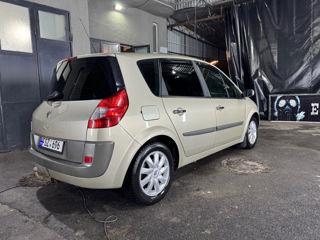 Renault Scenic foto 10