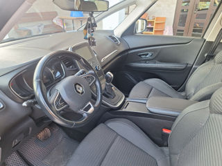 Renault Grand Scenic foto 6