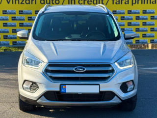 Ford Kuga foto 2