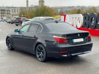 BMW 5 Series foto 8