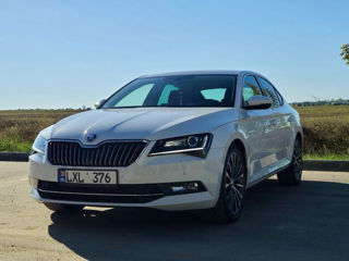 Skoda Superb foto 3