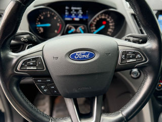 Ford Kuga foto 9