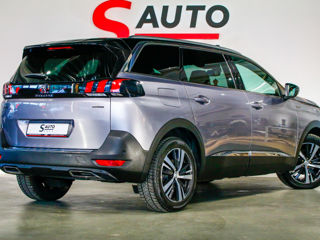 Peugeot 5008 foto 3