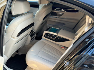 BMW 7 Series foto 9