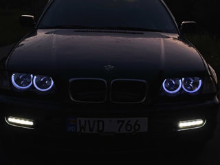 BMW 3 Series foto 7