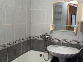 Apartament cu 3 camere, 70 m², Sculeni, Chișinău foto 9