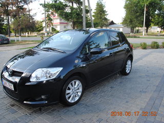 Toyota Auris foto 2