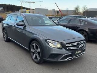 Mercedes E-Class Wagon