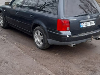 Volkswagen Passat foto 2