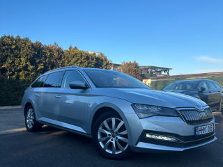 Skoda Superb foto 3