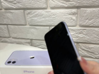 iPhone 11 64 GB foto 2