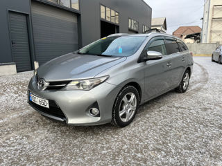 Toyota Auris foto 2