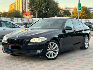 BMW 5 Series foto 0