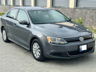 Volkswagen Jetta foto 2