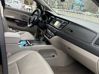 KIA Carnival фото 3