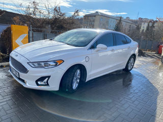 Ford Fusion фото 8