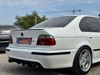 BMW 5 Series foto 5