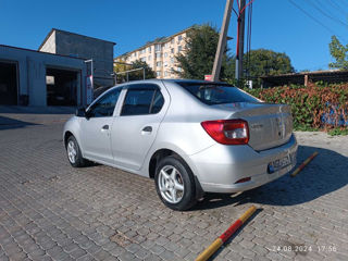 Dacia Logan foto 3