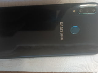 Vând Samsung A20s cu 32 GB și 3 GB RAM. foto 8