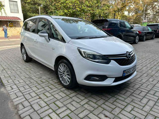 Opel Zafira foto 2