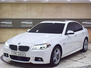 BMW 5 Series foto 2