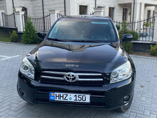 Toyota Rav 4 foto 1