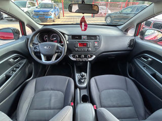 KIA Rio foto 9