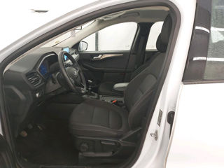 Ford Kuga foto 8