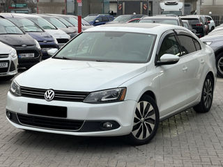 Volkswagen Jetta foto 1