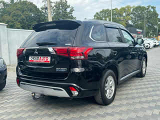 Mitsubishi Outlander foto 8