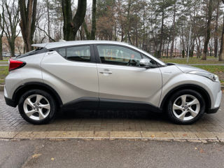 Toyota C-HR foto 4