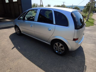 Opel Meriva foto 2