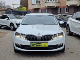 Skoda Octavia foto 2